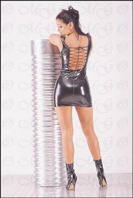 Sexy Lack Mini Kleid mit Rücken-Schnürung schwarz 