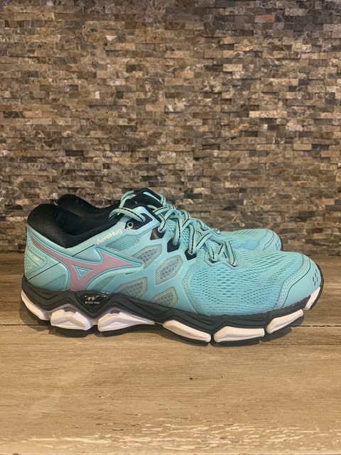 mizuno aerohug