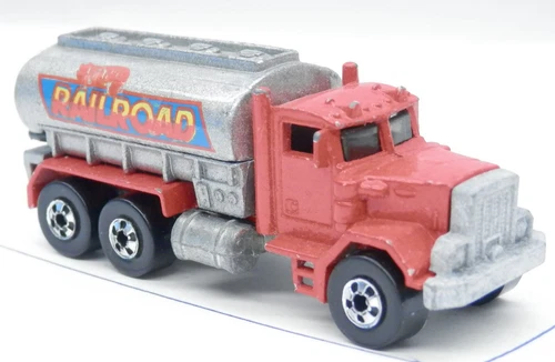 Hot Wheels Peterbilt Gasoline Tanker Truck Red "Railroad" Vintage Blackwall