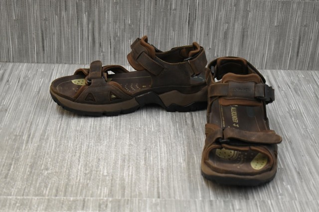 mephisto men's shark fit sandal