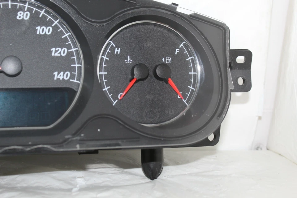 Спидометр приборная панель приборная панель датчики 07 Buick Lucerne 94 636 миль - Изображение 2 из 4