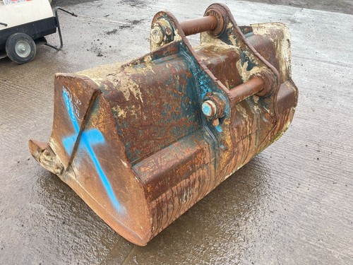 1700mm Digging Bucket 80mm Pins - Used - Price £1950.00 + VAT @ 20% B171 - Picture 4 of 7