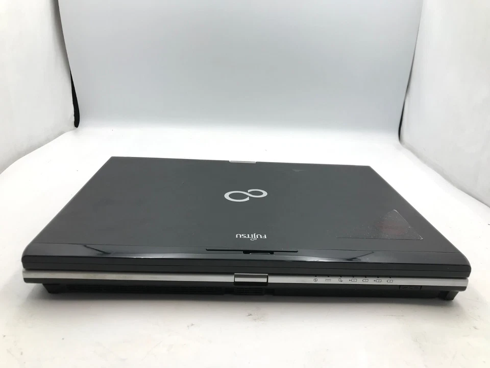 Fujitsu LifeBook T900 13.3" Intel Core i5 M520 2.4GHz NO HDD-SCREEN DAMAGE -MZ - Image 3 of 4
