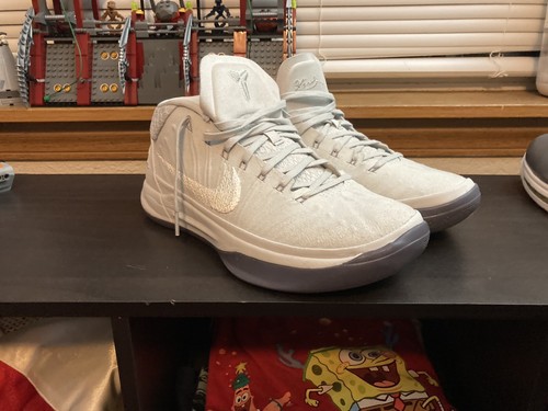 kobe pure platinum