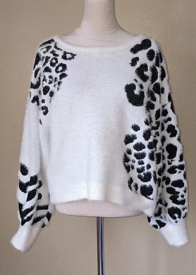Suéter Pullover Vince Camuto Para Mujer L Estampado Animal Negro Blanco Pestañas Foto 2 de 4
