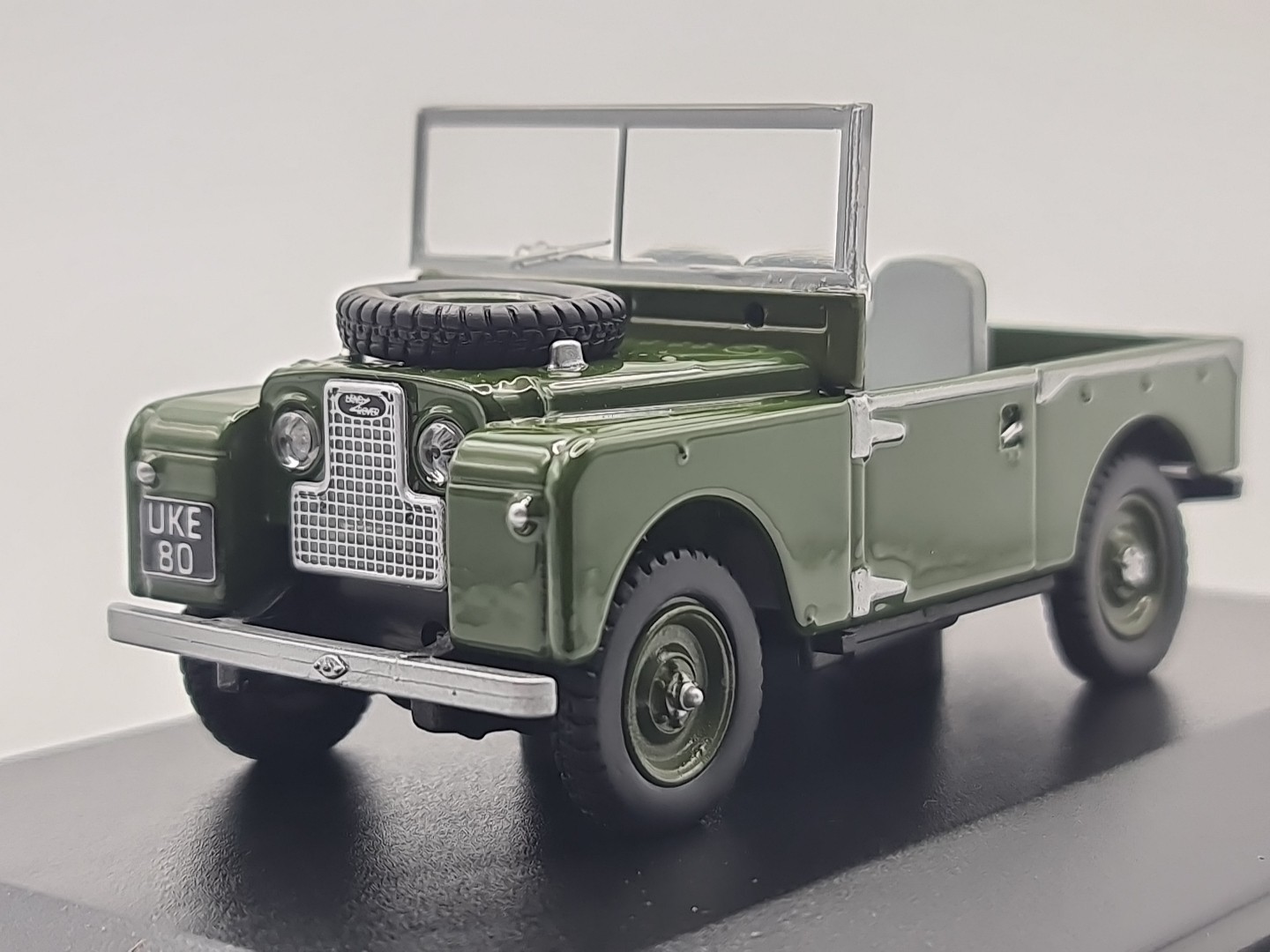 Oxford Diecast Land Rover 88 Inch Series 1 Green LAN188003  Boxed 1:43 Scale MIB