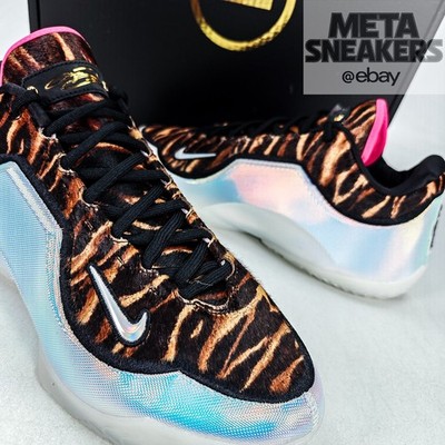 Nike Lebron 23 US 13.5 Men's White Black Animal Miami Heat Wave   IO1115 100 NIB