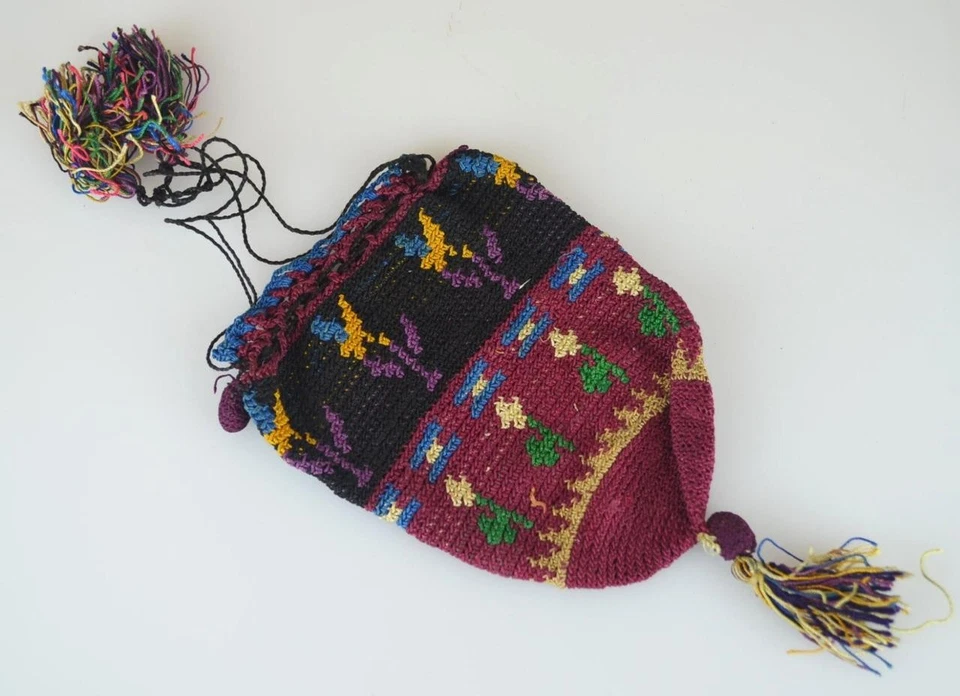 VICTORIAN CHILDREN'S CROCHETED DRAWSTRING PURSE FLAPPER - 5" WITHOUT TASSLE - Image 2 of 2