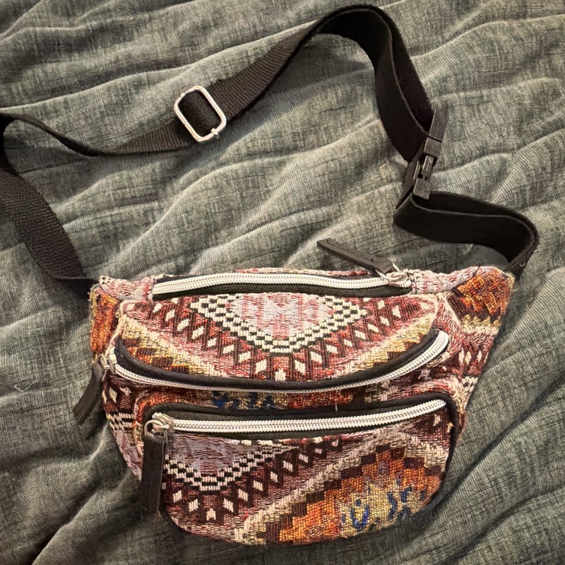 Earthbound Multicolor Fabric Waist Pack 2 Zip Pockets Adjustable Strap 0-5L