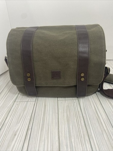 Platinum - Vintage Platinum DSLR Small Messenger Bag Dark Green/Dark Brown