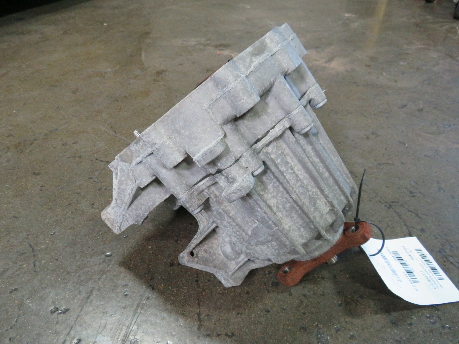 Maserati Quattroporte, Ghibli, Transfer Case Assembly, Used, P/N 670033011