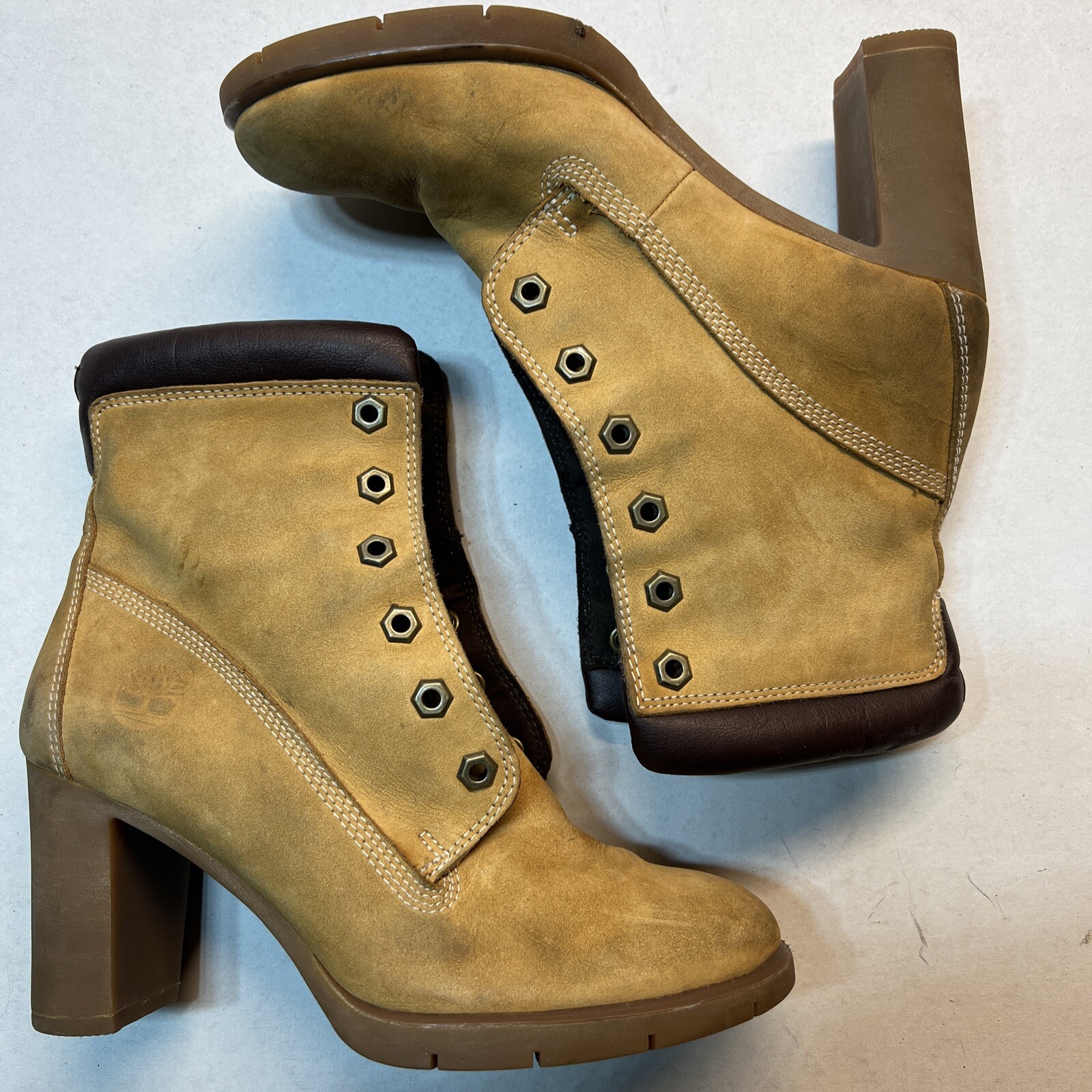 Timberland Women's Tillston inch Heel Wheat Leather Boots Size