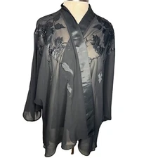 Natori Vintage Shaw women’s medium sheer with floral satin embroidery high low a