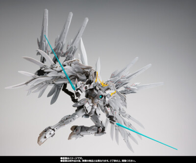 BANDAI GUNDAM FIX FIGURATION METAL COMPOSITE Wing Gundam Snow
