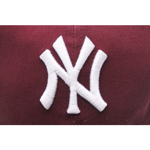 GUCCI × NY YANKEES コラボキャップ バタフライ ワインレッド
