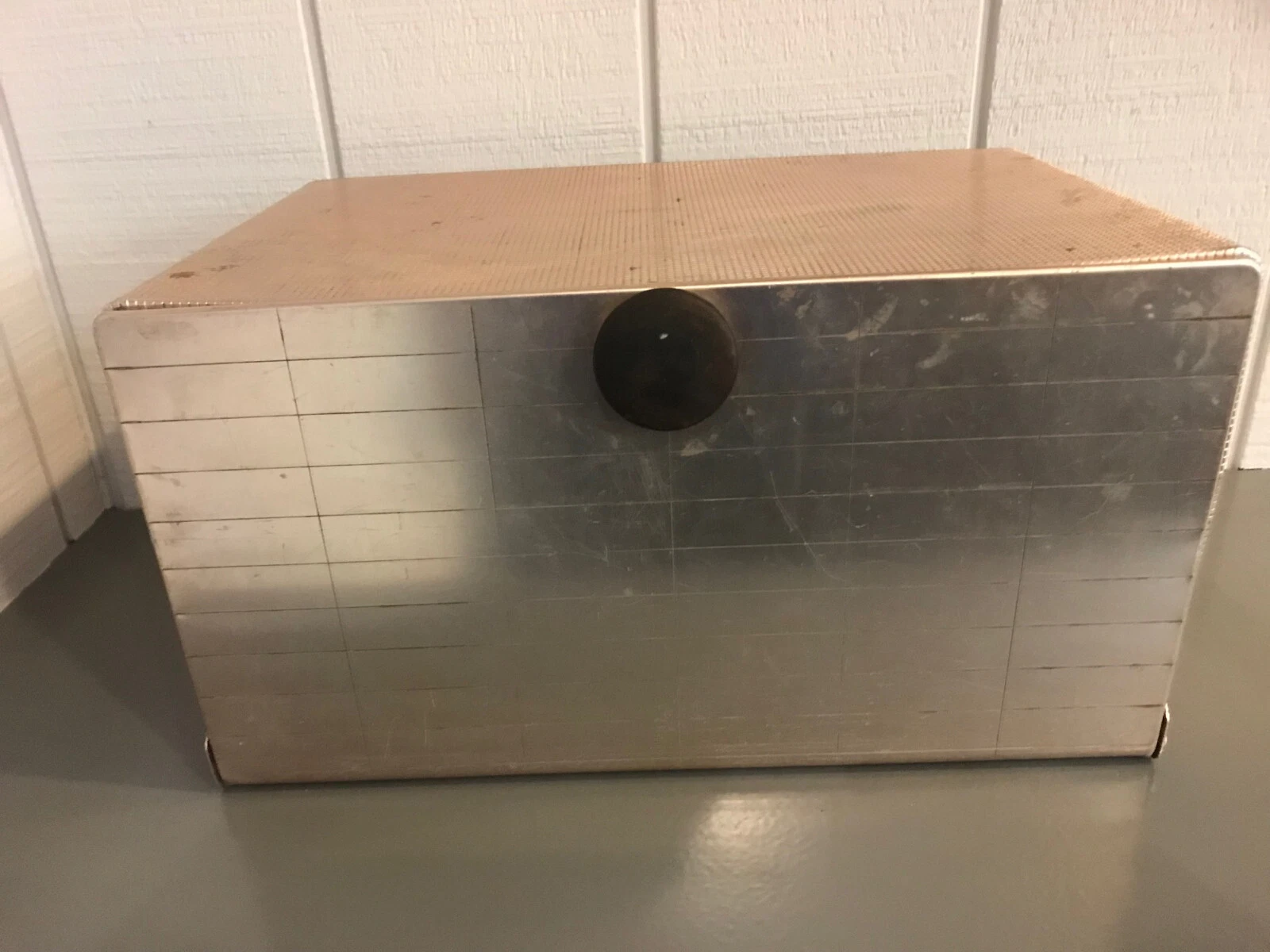 RARE VINTAGE ROSE Pink Metallic BREAD BOX MIRRO
Opens in a new window or tab