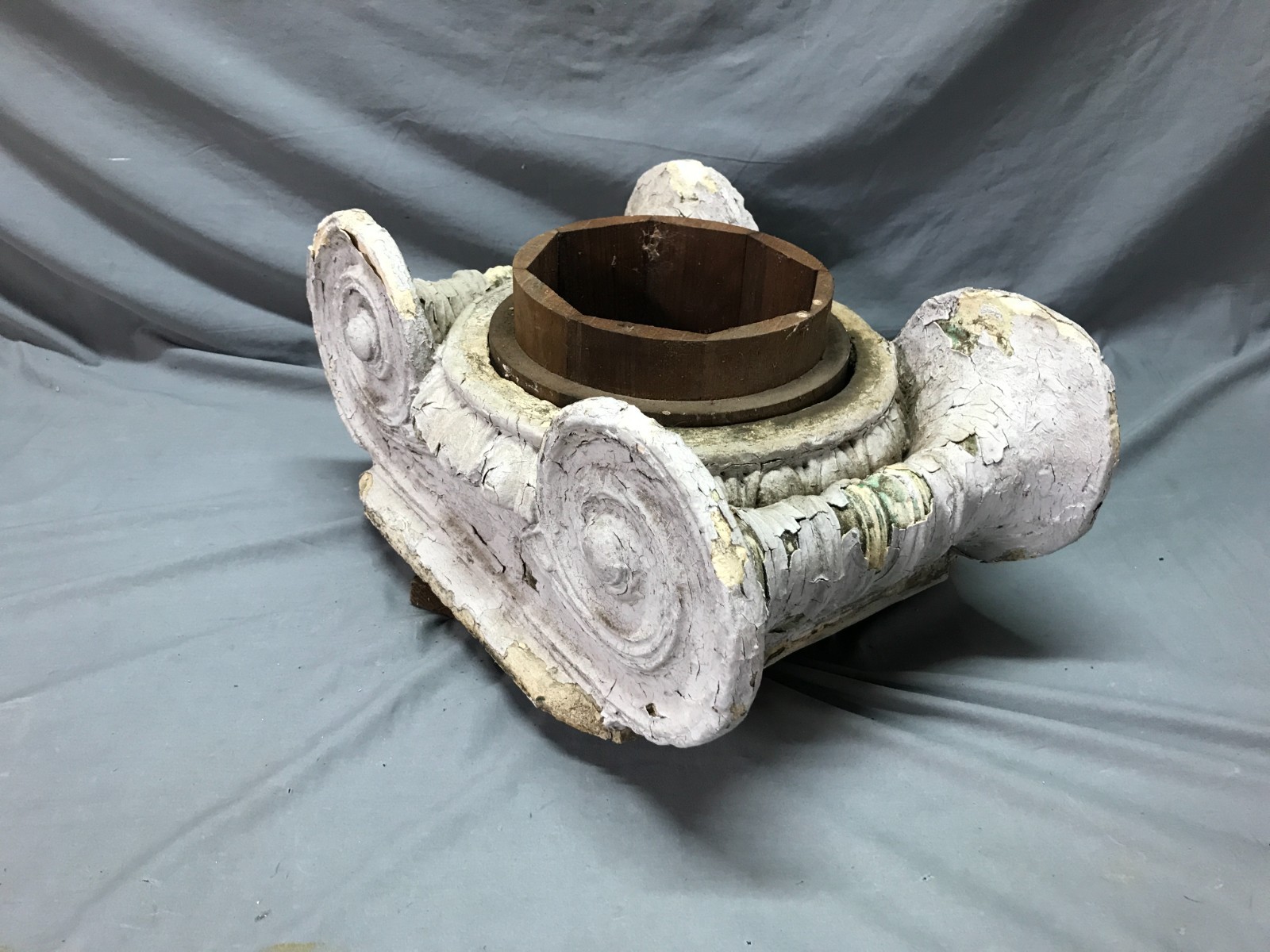 1 Antique VTG Neoclassical Plaster Column Capital Architectural Salvage 1391-25B