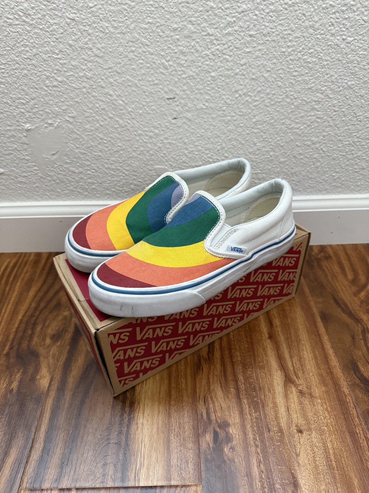 Vans Classic Slip On Rainbow White Men's 3.5 Women's 5 Skate Shoes 