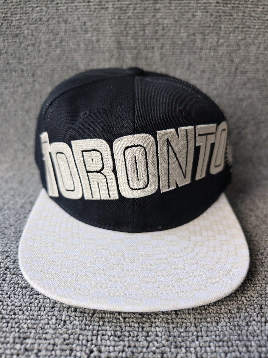 Mitchell & Ness Toronto Raptors Snapback Hat Black White Crest Embroidery New