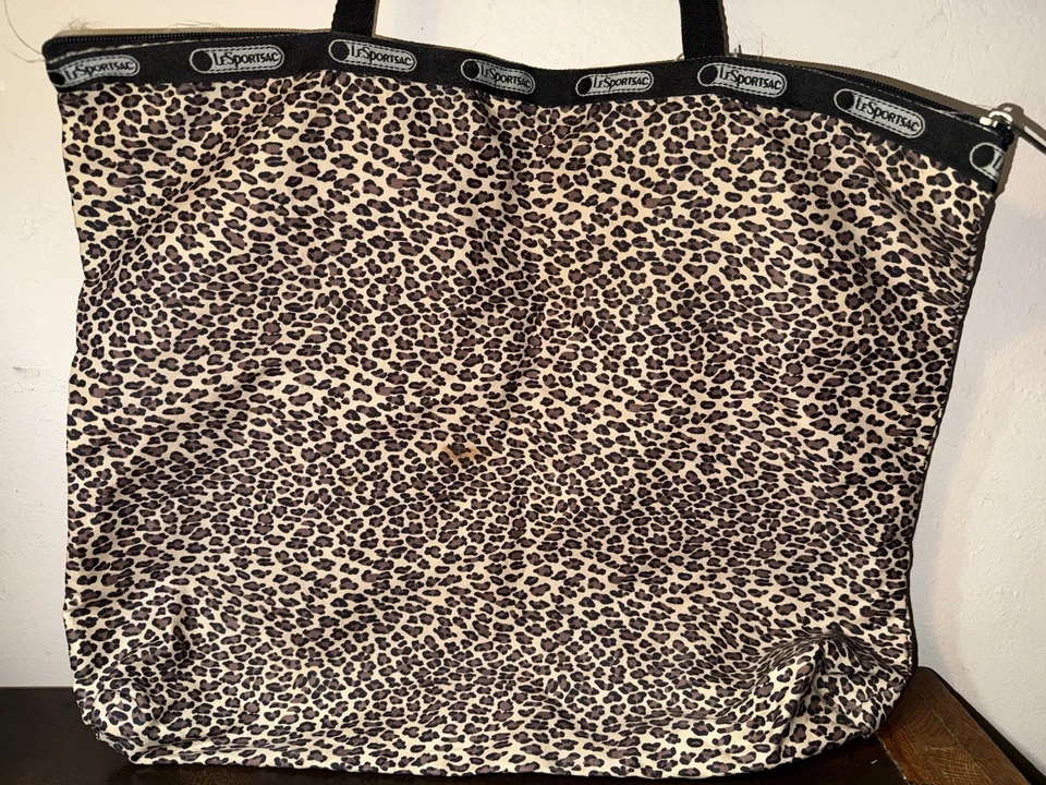 LeSportsac leopard print tote bag. Straps And Zipper. Made In Italy. 18”x14” - Image 4 of 4