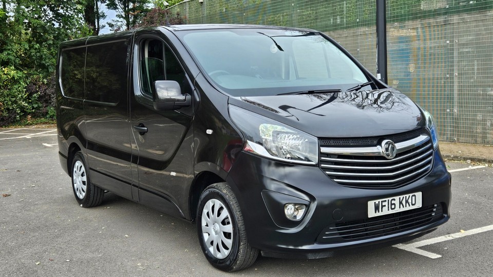 Vauxhall Vivaro Sportive 2700 NO VAT eBay