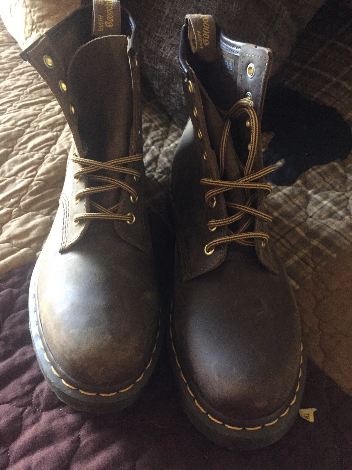 dr martens 1460 neighborhood