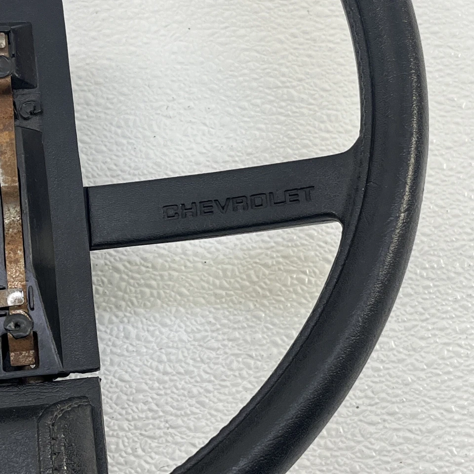 Chevrolet Camaro 1982-1992 volante original de fábrica GM cuero negro OEM Foto 3 de 4