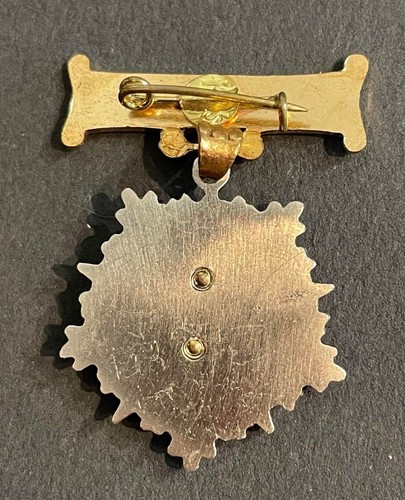Socialist Republic of Romania: Order of Heroine Mother - Picture 3 of 3
