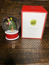 Pottery Barn Kids  The Grinch Dr Seuss Light Up Snow Globe NEW!