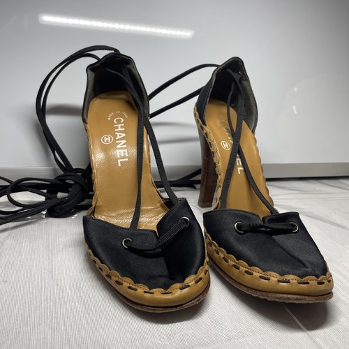 CHANEL Black Beige Lace Up Bead Heels w/ Wooden Block Platform Size 36.5 Italy - Picture 7 of 7