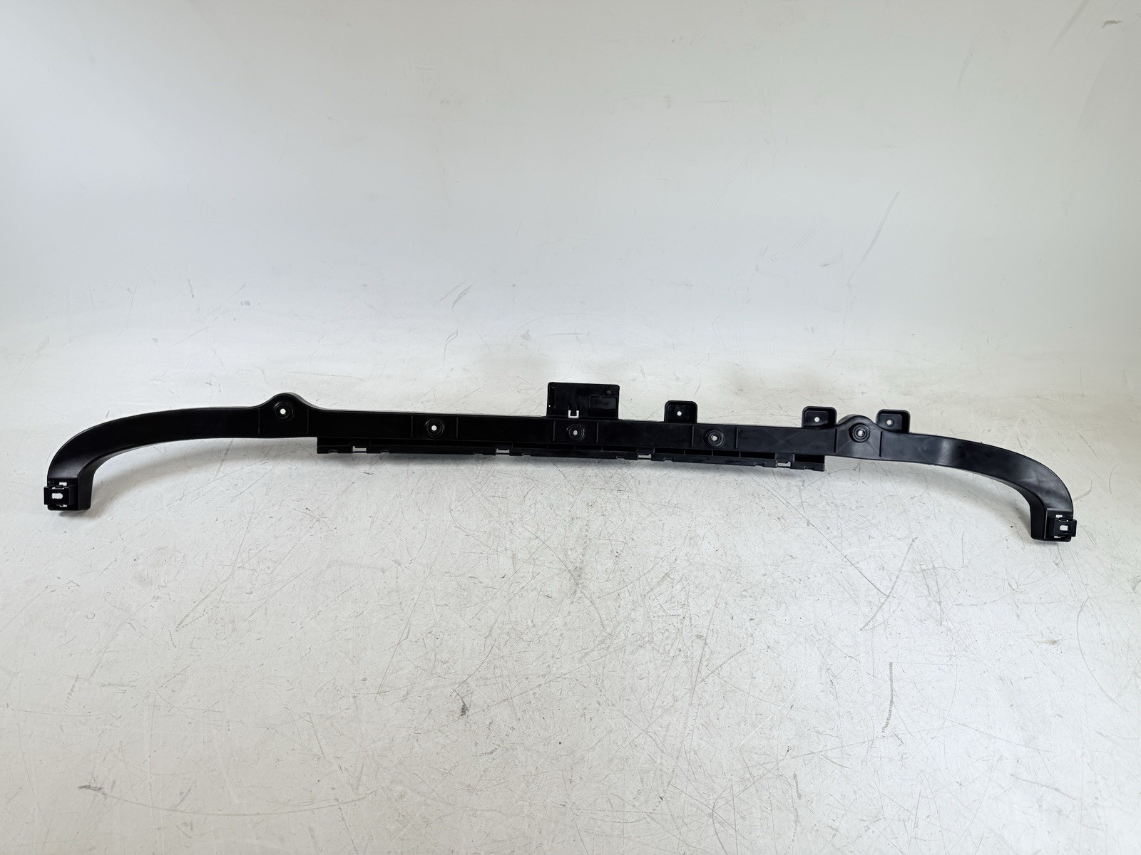2014-2017 Maserati Ghibli Rear Bumper Center Mount Support Bracket DE240270 OEM
