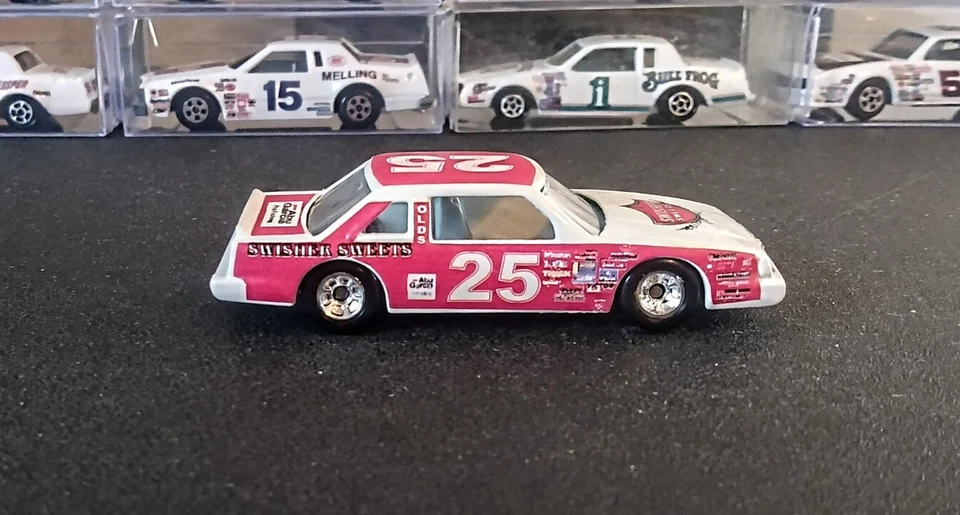 Dulces Oldsmobile vintage Ertl 1/64 nascar #25 Rob Moroso Swisher Foto 3 de 4