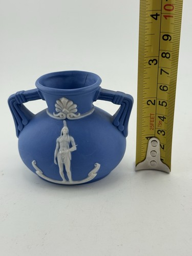 Wedgwood STYLE. Massasoit Plymouth Mass Blue & White 2 Handled Small Jug Vase - Picture 2 of 9