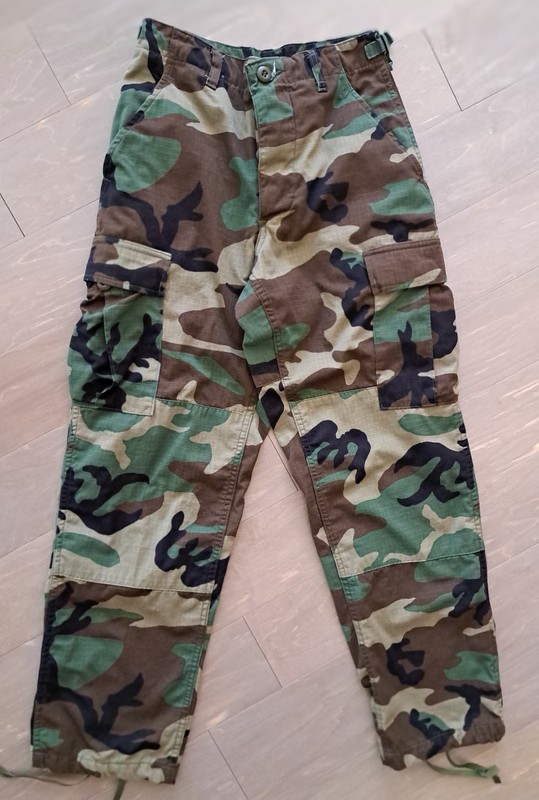 CAMOUFLAGE PANTS UNBRANDED ARMY SURPLUS SIZE XS