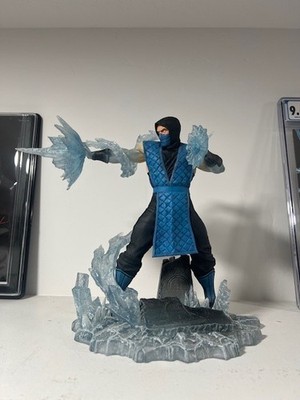 Diamond Gallery Mortal Kombat Sub Zero PVC Statue  