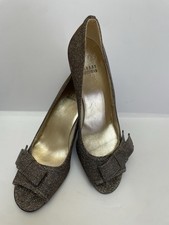 Elegant Stuart Weitzman Peep Toe Silver Metallic Party Wedding Heels Size 6.5 M