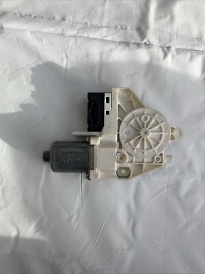 Renault Laguna III 2007-2015 NSR UK Passenger Side Rear Window Motor 0130822400
