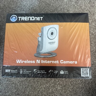 TRENDnet Wireless N Internet Camera TV-IP551W Network Surveillance *no cord 