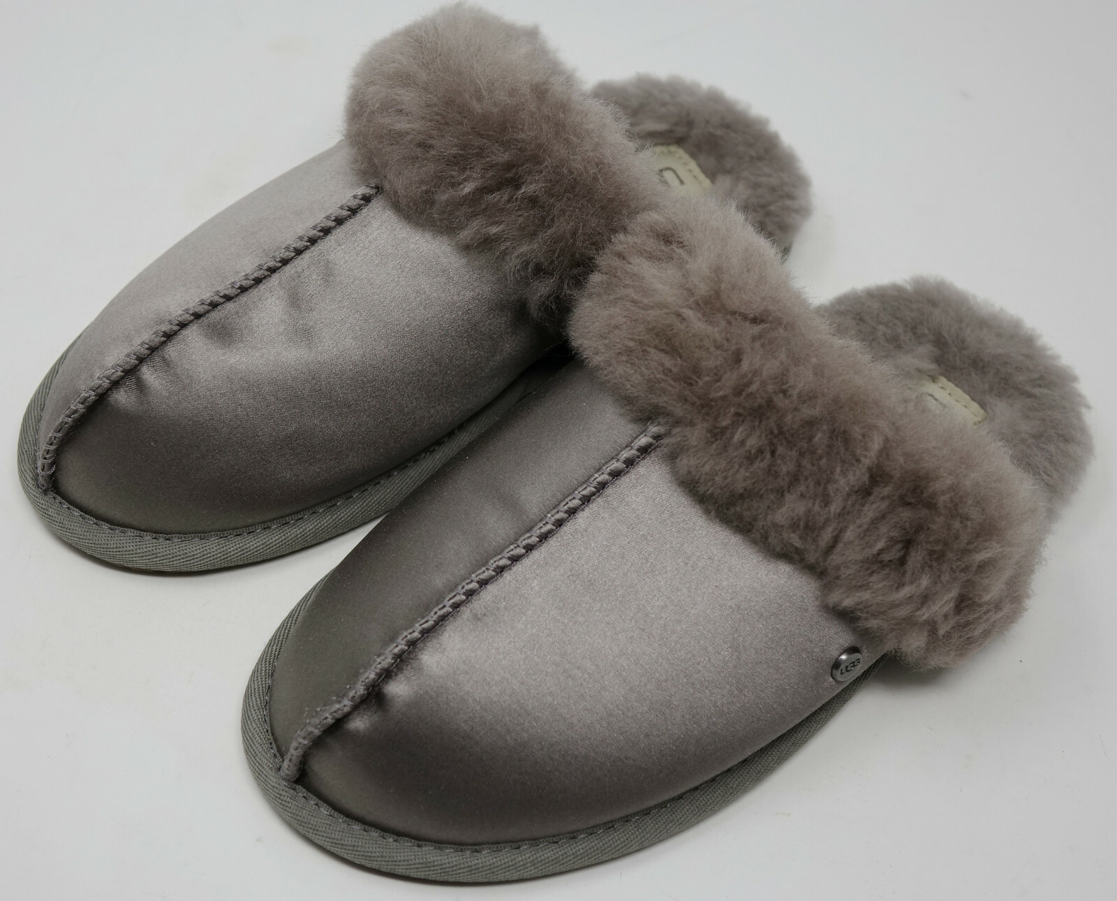 NEW UGG Womens Scuffette II Gray Shearling Slipper Shoes Size US 5 7790₽