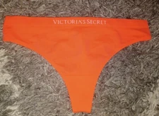 NeW Vs seamless thong Panty Medium Neon Melon logo 