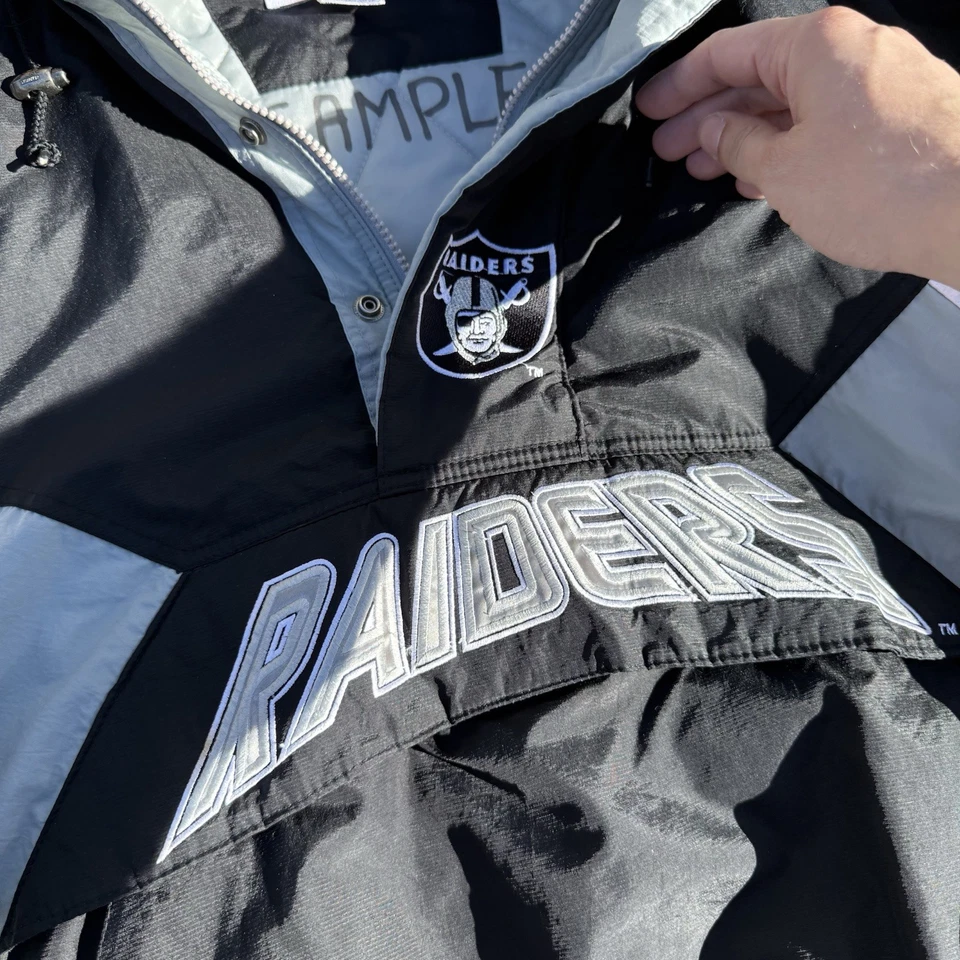Vintage *SAMPLE* Starter Oakland Raiders L.A. Pro Line NFL Puffer Jacket SIZE XL - Image 3 of 4