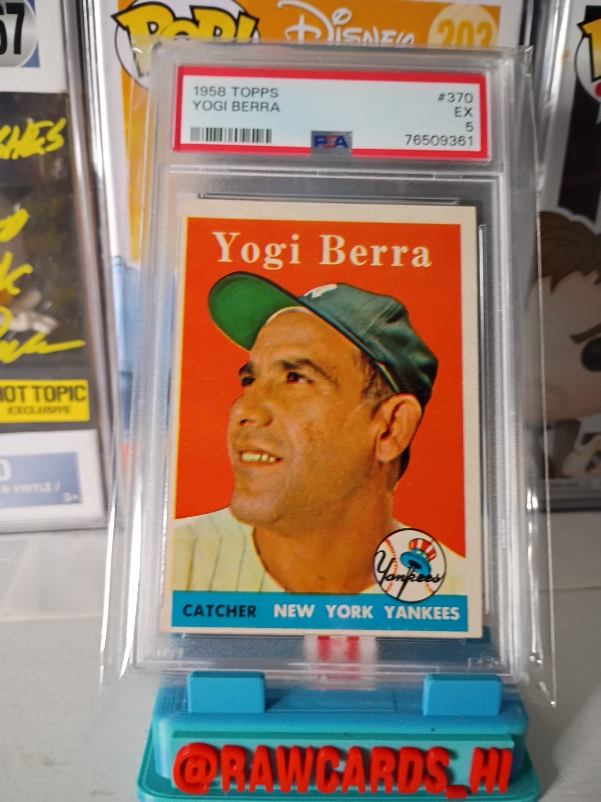 1958 Topps #370 Yogi Berra Yankees HOF PSA 5 - EX