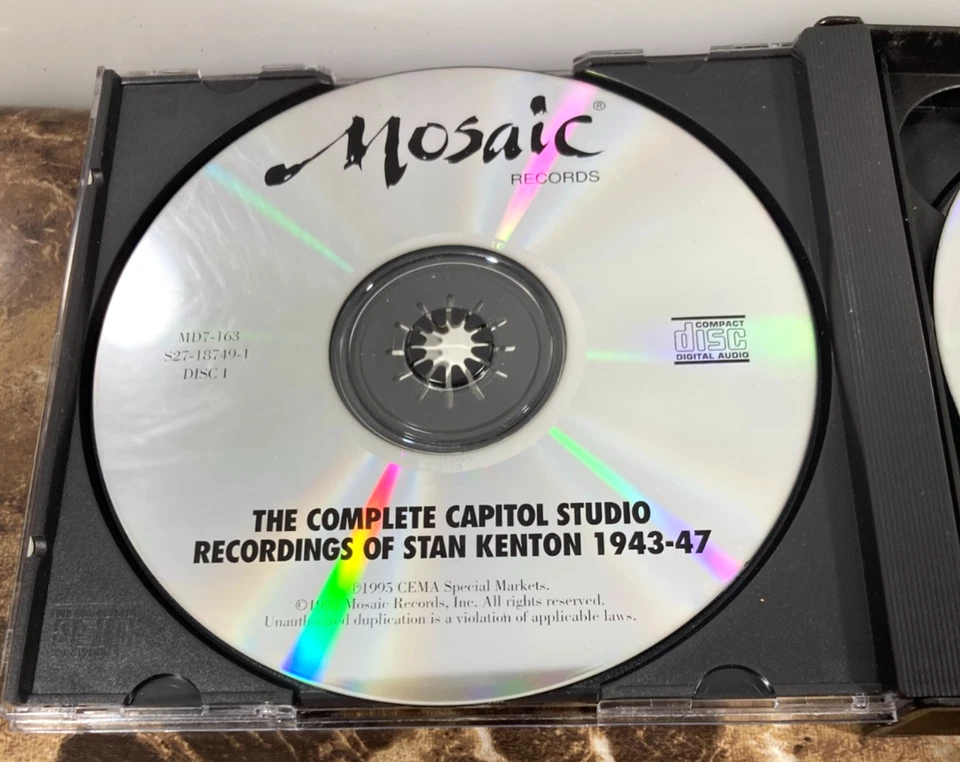 The Complete Capitol Studio Recordings of Stan Kenton 1943-47 DISCS 1-4 ONLY Foto 4 de 4