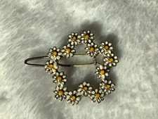 Vintage barrette, enamel daisy barrette, small barrette cute. Weiss 