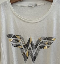 Wonder Woman Junk Food Gold Foil Logo Women’s White T Shirt Size L Made In USA