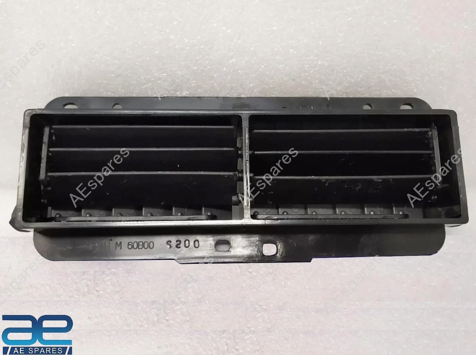 Louver, Center Air Vent For Suzuki 1000 1990-2000 Esteem 1994-1997 73610M60B00 view 2