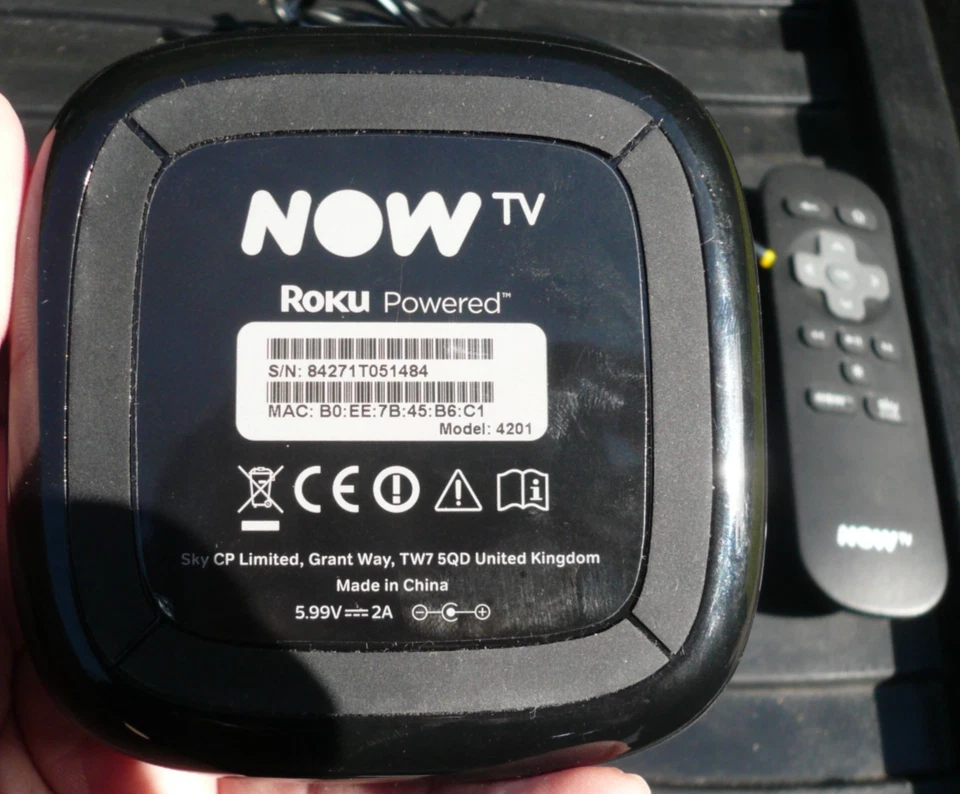 NOW TV Smart Streaming Box with Remote Control & Power Supply 4200SK (B) - Image 3 of 3