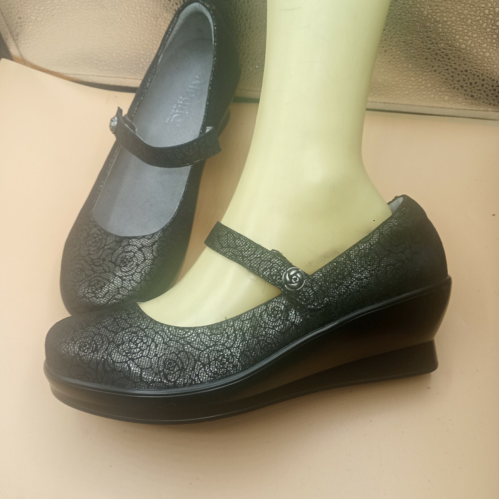 Alegria Flair, Pewter Florette, Mary Jane, Wedge Pump… Gem