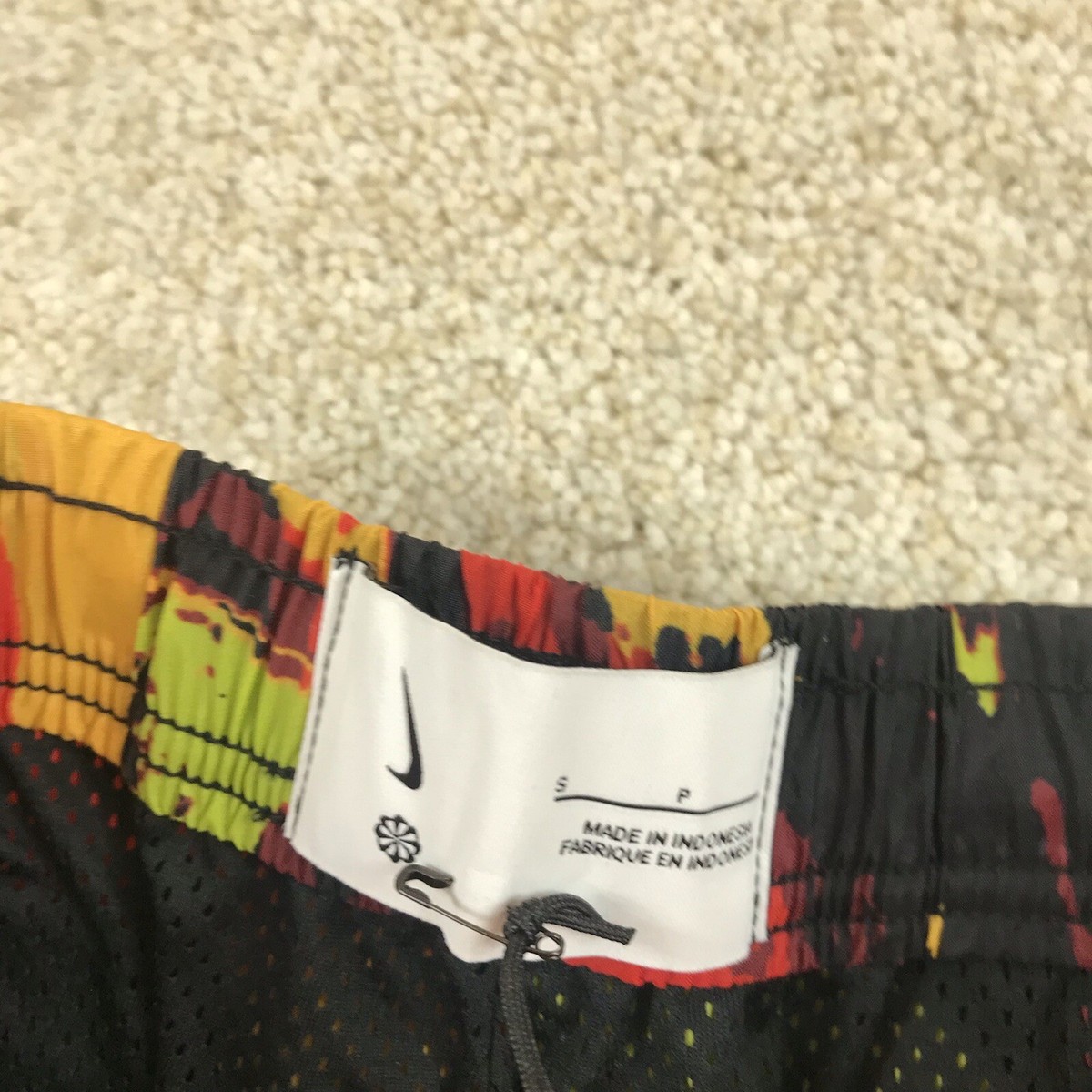 Nike Air Huarache Frog Woven Shorts Adult Small All Over Print