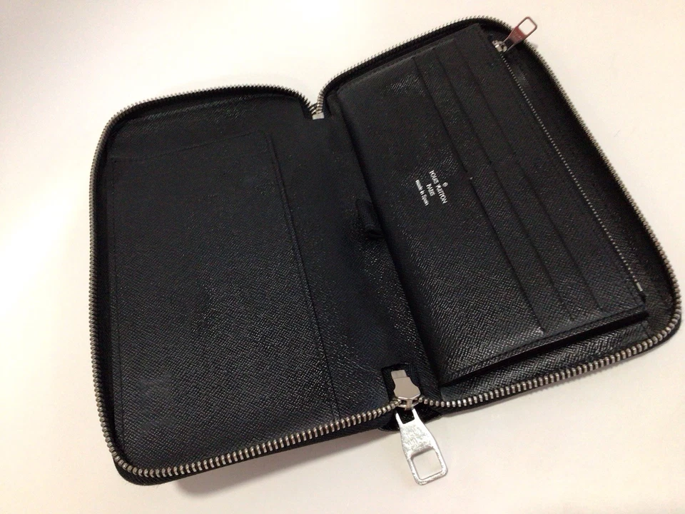 BOLSO CLUTCH ORGANIZADOR DE NEGOCIOS DE VIAJE TAIGA LOUIS VUITTON para hombre / código ca4127 Foto 3 de 4